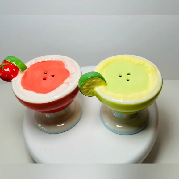 Ceramic Cocktail Tropical Drinks Salt & Pepper Shakers Lime Wedge - Picture 2 of 9